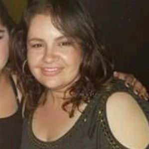 Meet your Posher, Yesenia